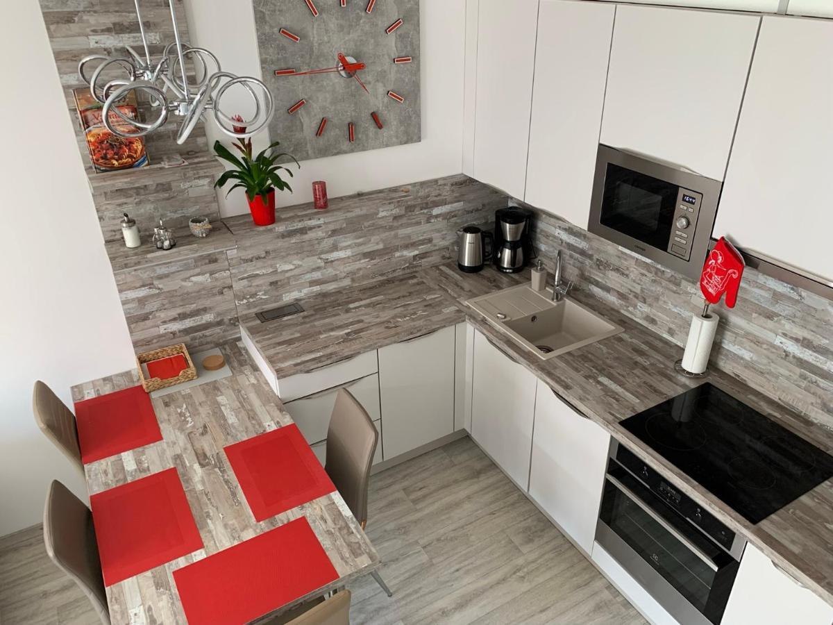 Kelleruv Mlyn - Apartman S Vlastni Garazi, Znojmo Centrum Exteriör bild